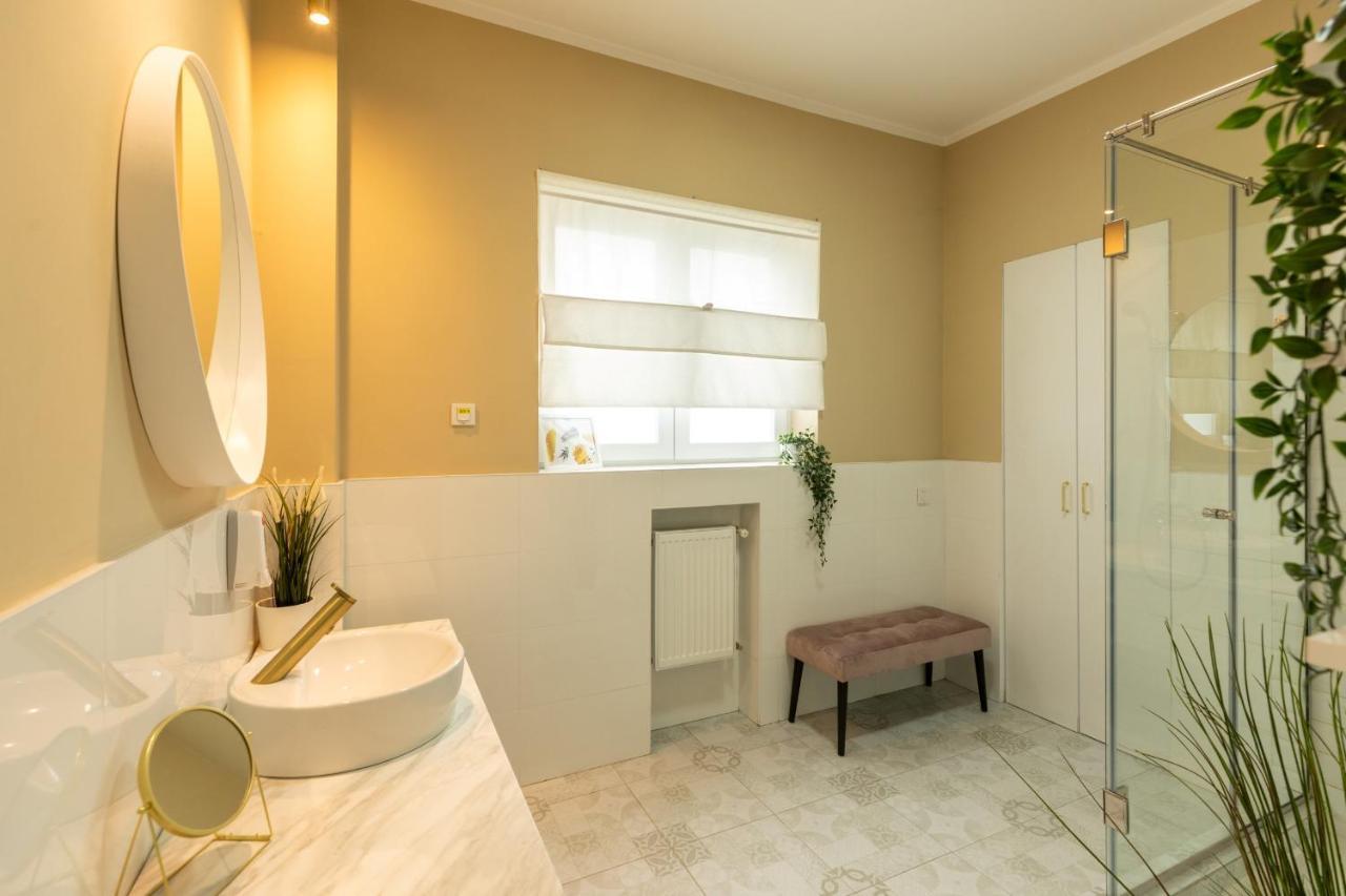 Dream Home - Prime Location 2Br Apt In 부쿠레슈티 외부 사진